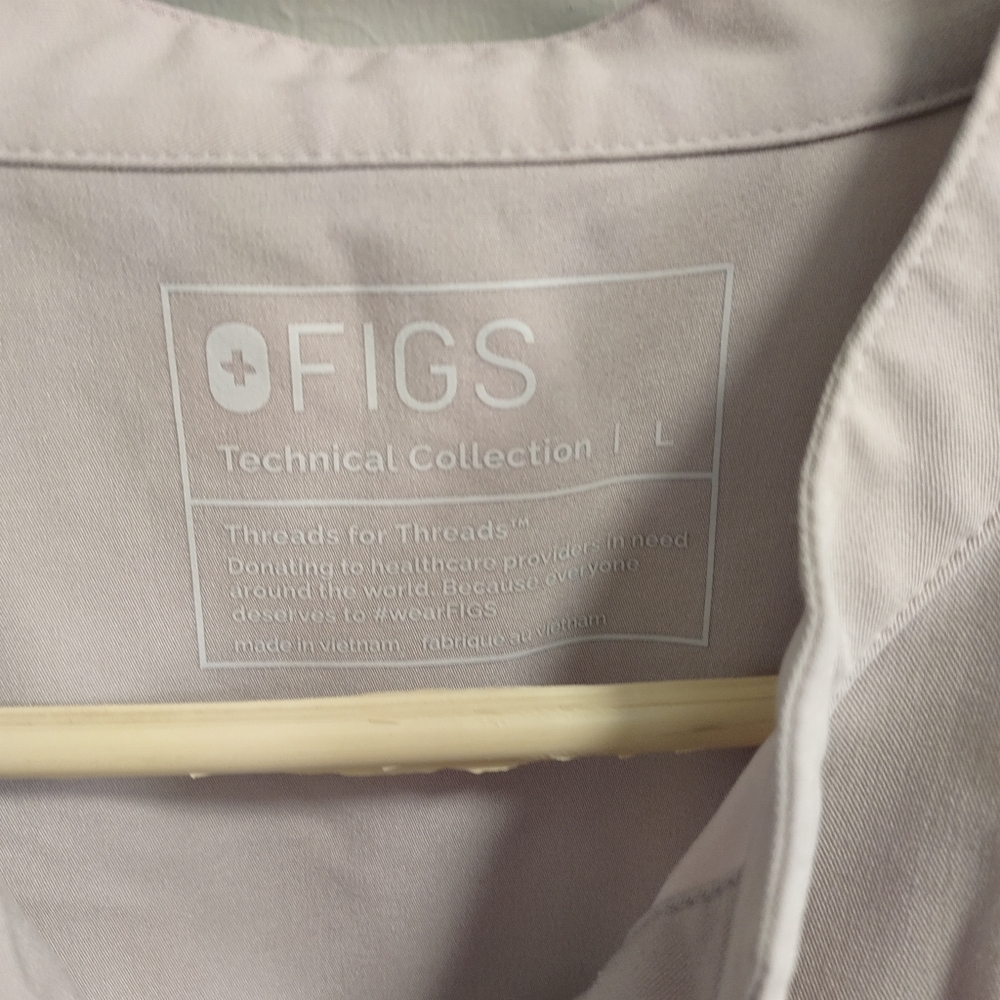 Figs Slate Rafaela Scrub Top - Picture 5 of 6